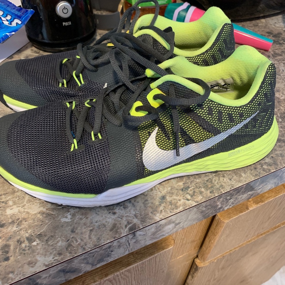 Men’s shoes worn maybe once